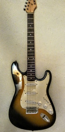Guitarra Eléctrica (Stratocaster)  Excel